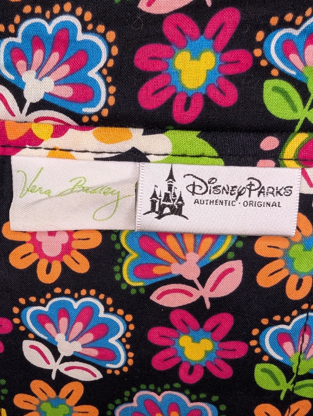 Vera Bradley Mickey & Minnie Mouse Disney Authentic Collection Crossbody Bag - Picture 2 of 12